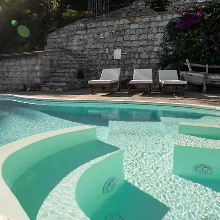 Villa Lice Verici