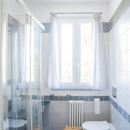 Lice Verici Villa Casarza Ligure