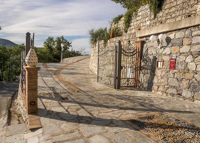 Lice Verici Villa