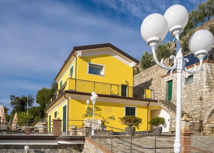 Lice Verici Villa Casarza Ligure